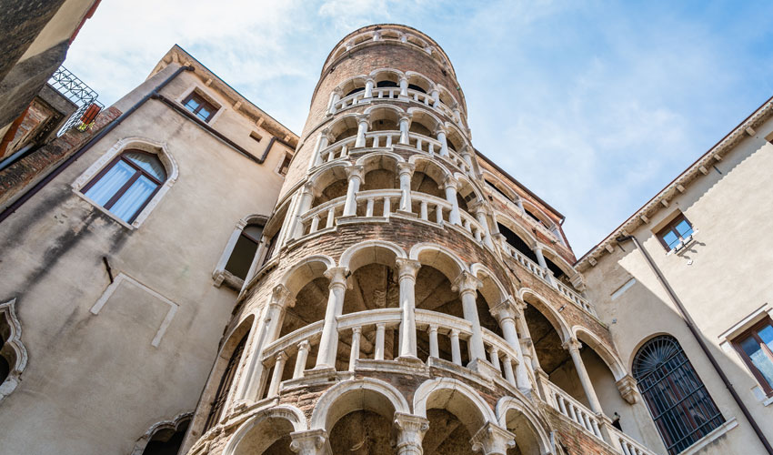Klassische Wendeltreppe